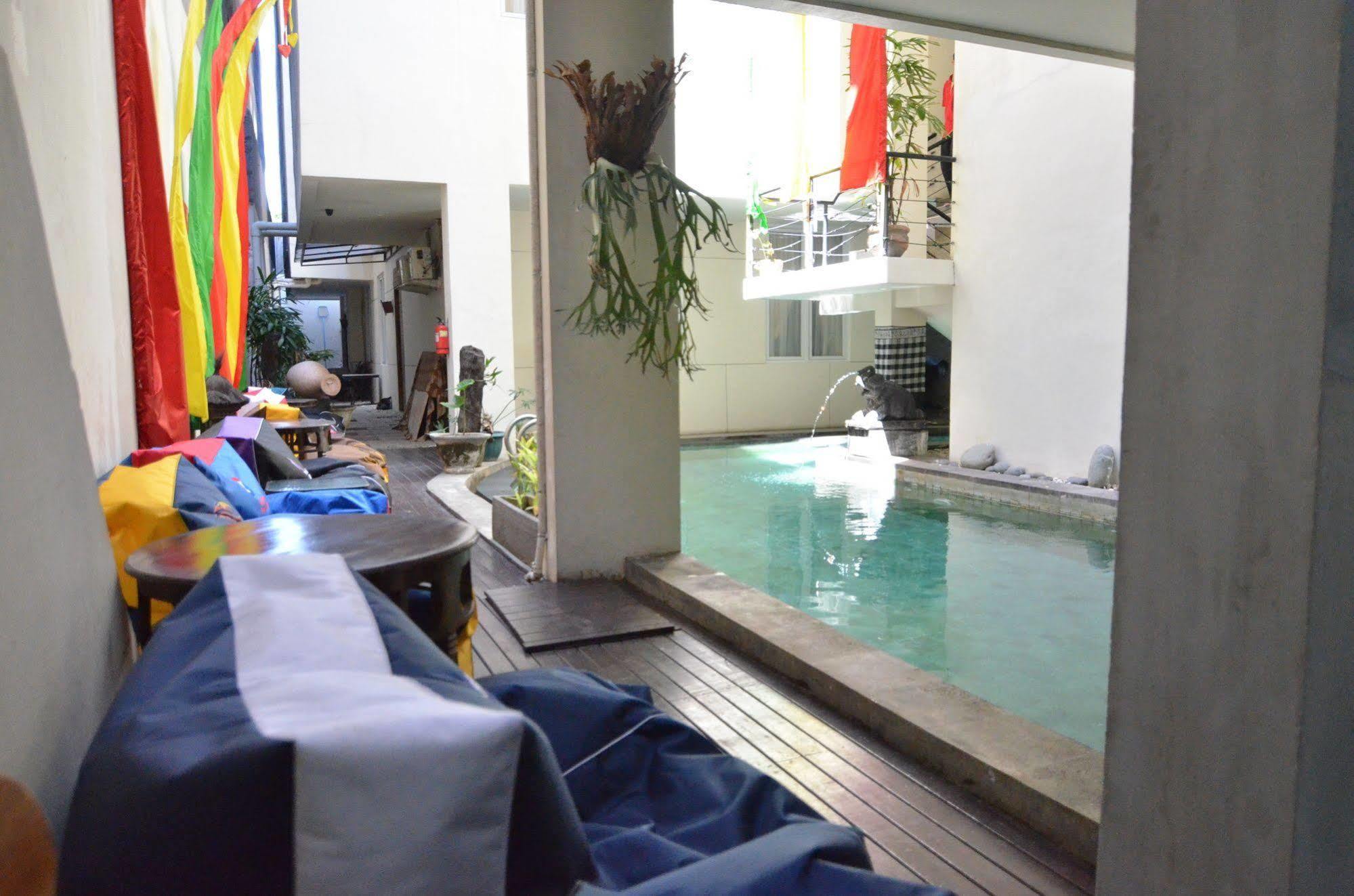 Jocs Boutique Hotel Легиан Екстериор снимка